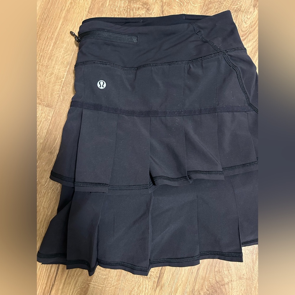 Lululemon Black Ruffle Skirt